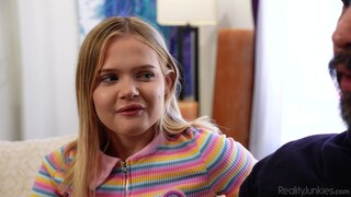 Natural Tits Girl Gets POV Fucked - 4K porn video on FULL-PORN.COM
