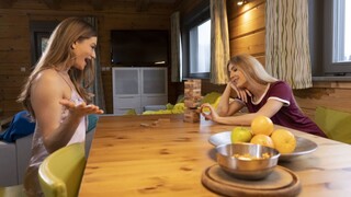 Schau dir Russian cuties face sit and worship an - Top-Porno in 4K auf FULL-PORN.COM