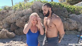 Watch Shaved Pussy MILF Gets Titty Fucked - top porn in 4K on FULL-PORN.COM