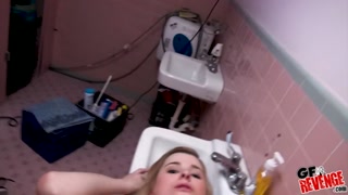 Guarda Girlfriend's First Cumshot - top porno in 4K su FULL-PORN.COM
