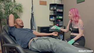Watch Tattoo Tang: Dwayne Foxxx and Lady Lazarus Get Down - top porn in 4K on FULL-PORN.COM