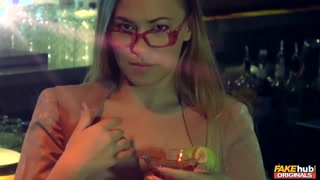 Tattooed Russian Gives a Handjob देखें - 4K में शीर्ष पोर्नो FULL-PORN.COM पर