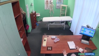 Guarda Uniformed Doctor Fucks Blonde Patient - top porno in 4K su FULL-PORN.COM