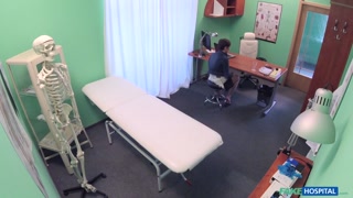 Schau dir Doctor's Deepthroat Action with Tourist an - Top-Porno in 4K auf FULL-PORN.COM