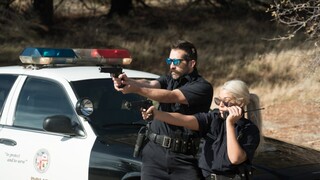 Obejrzyj Cowgirl Cops Ride Hard - top porno w 4K na FULL-PORN.COM
