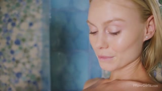 Watch Sia Siberia's Solo Finger Fucking - top porn in 4K on FULL-PORN.COM