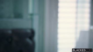 Guarda Ivy Wolfe’s First Handjob & Cumplay - Hairy Pussy Masturbation - top porno in 4K su FULL-PORN.COM