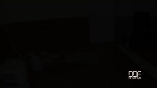Sledujte Office POV With Elizabeth Rose And Angel Hott - špičkové porno v 4K na FULL-PORN.COM