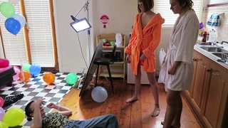 Watch Molly & Ray - Unedited Behind the Scenes - top porn in 4K on FULL-PORN.COM