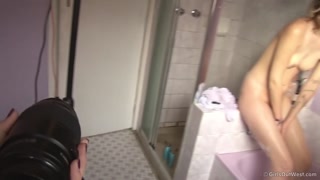 Watch Naughty Bubble Bath BTS - Chrissy & Jay Jay in the Shower - top porn in 4K on FULL-PORN.COM