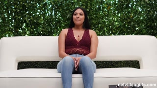 Guarda Layloni NVG - Young Amateur Latina with Big Booty - top porno in 4K su FULL-PORN.COM