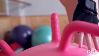 Watch Hot Russian Alice Marshall - Down Blouse Solo - top porn in 4K on FULL-PORN.COM