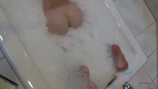Amateur foot fetish fun with blonde Chloe Foster - 4K porn video on FULL-PORN.COM