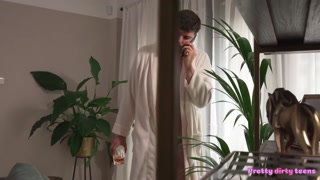 Tonton Blonde Teen Idol Takes Huge Cock - porno teratas dalam 4K di FULL-PORN.COM