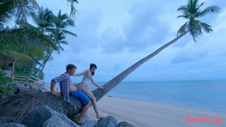 No Tattoo Nicole and Boris Fuck at Sunrise on the Beach देखें - 4K में शीर्ष पोर्नो FULL-PORN.COM पर