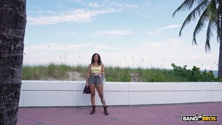 Watch Big Cock in a Small Space - top porn in 4K on FULL-PORN.COM