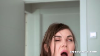 Watch Stepfamily Fuck: Alice Xo and Her Stepdad Get Down - top porn in 4K on FULL-PORN.COM