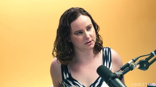 Assista Interview with a Hairy Woman - top pornô em 4K no FULL-PORN.COM