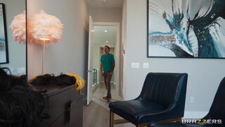 Interracial Wig Out - 4K porn video on FULL-PORN.COM
