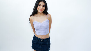 Obejrzyj Free Cum in Mouth from Latina Sitter Who Sells Photos - top porno w 4K na FULL-PORN.COM