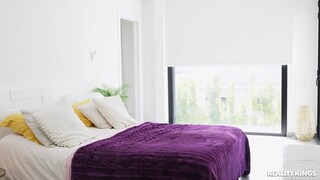 Jordi El Niño Polla's Big Cock Fucks Stepmom - 4K porn video on FULL-PORN.COM