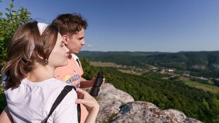 Obejrzyj Una Fairy's Outdoor Cumshot - top porno w 4K na FULL-PORN.COM