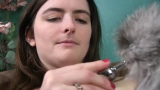 Xem Solo brunette Snow fingers herself while wearing a tail - phim khiêu dâm hàng đầu 4K trên FULL-PORN.COM