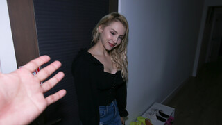 Tonton Miniskirt MILF Alix Lynx Gets Fucked - porno teratas dalam 4K di FULL-PORN.COM