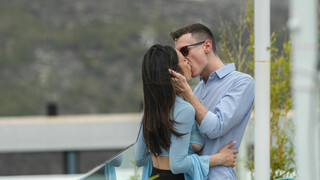 Guarda Spanish Kisses Turn into Hot Sex - top porno in 4K su FULL-PORN.COM
