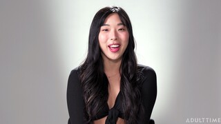 Bekijk Interview with Elle Lee: Orgasm and Sex - top porno in 4K op FULL-PORN.COM