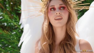 Blonde Angel Youngs' Bubble Butt Bounced - 4K porn video on FULL-PORN.COM